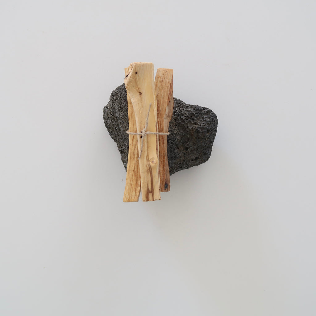 smudge palo santo sage